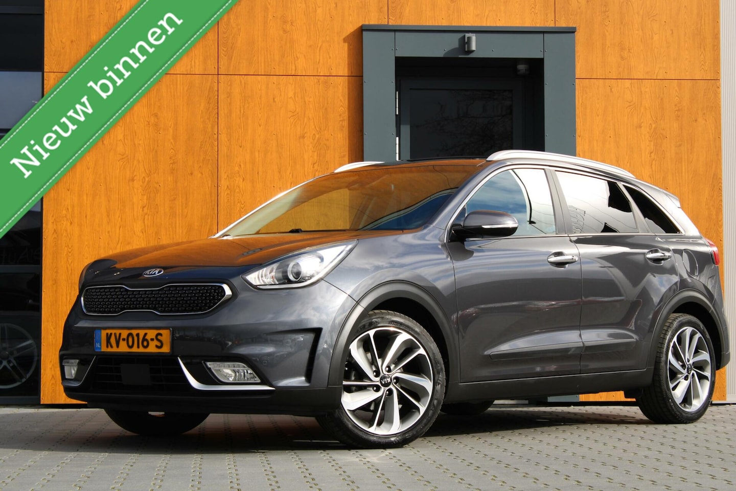 Kia Niro - 1.6 GDi Hybrid ExecutiveLine | Leder | JBL | Navi | Camera - AutoWereld.nl