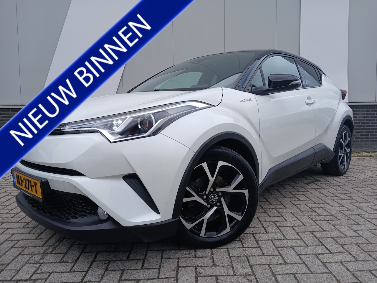 Toyota C-HR - 1.8 Hybrid Bi-Tone | Navi | Cruise | ECC | LMV | - AutoWereld.nl