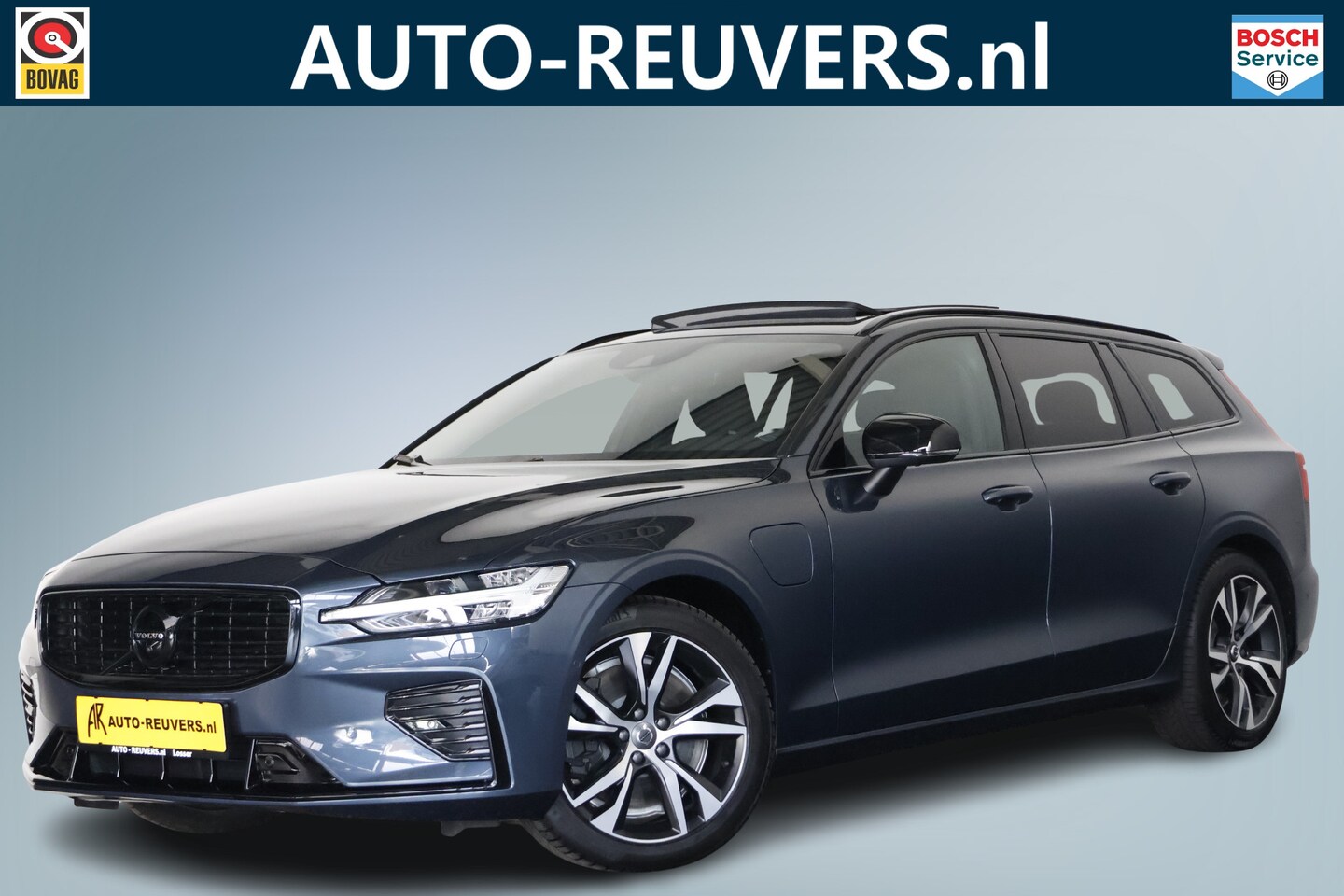 Volvo V60 - 2.0 T6 Recharge AWD R-Design Panorama / Opendak / Pilot Assist / Carplay - AutoWereld.nl