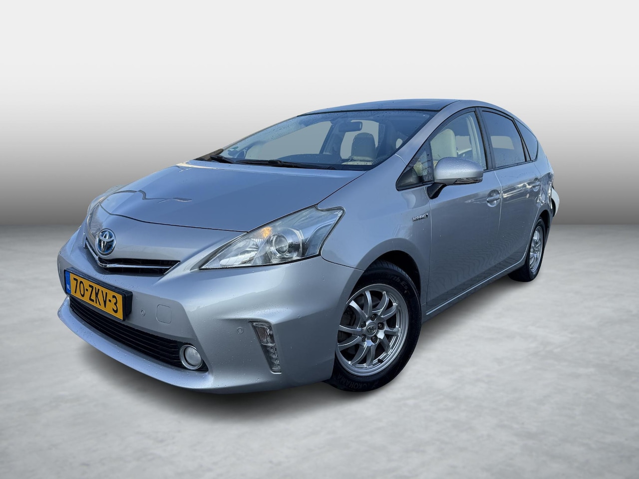 Toyota Prius Wagon - 1.8 Aspiration | 7-persoons | Panoramadak | Parkeersensoren - AutoWereld.nl