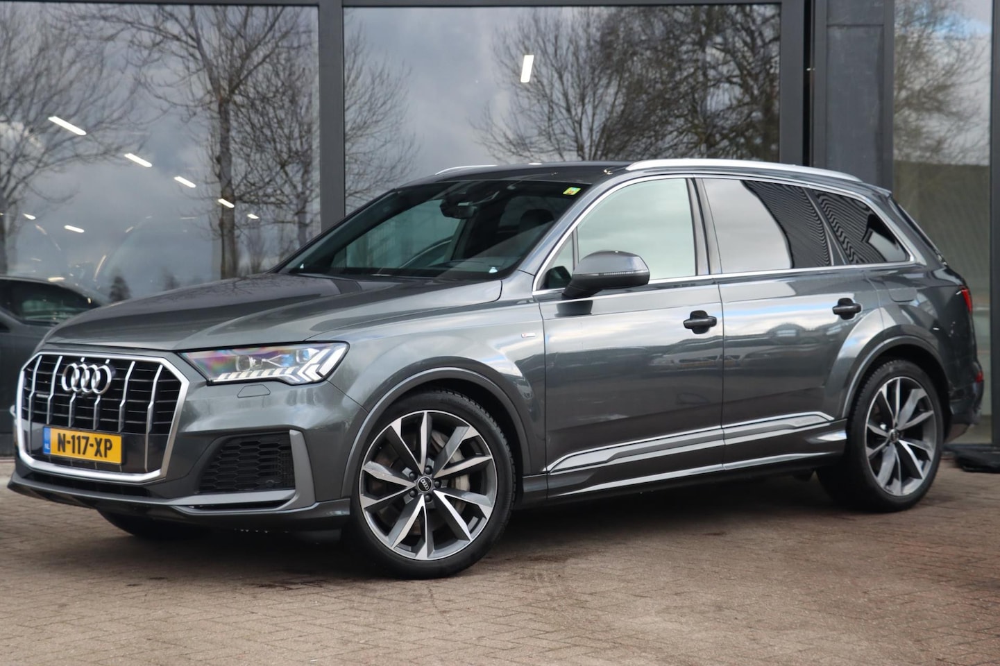 Audi Q7 - 55 TFSI e quattro S Line | B&O Audio | Luchtvering | Trekhaak - AutoWereld.nl