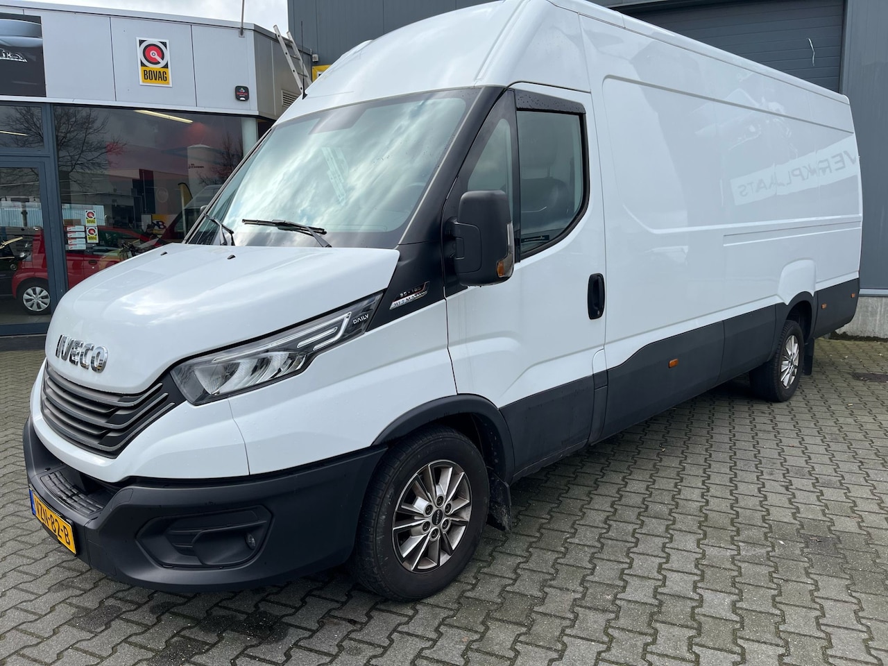 Iveco Daily - Extreem grote bestelbus- Automaat Nieuwe APK - AutoWereld.nl