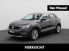 Volkswagen T-Roc - 1.5 TSI Style 150 PK | Automaat | Stoelverwarming | LED+ | Blind Spot | Airco | Parkeersen