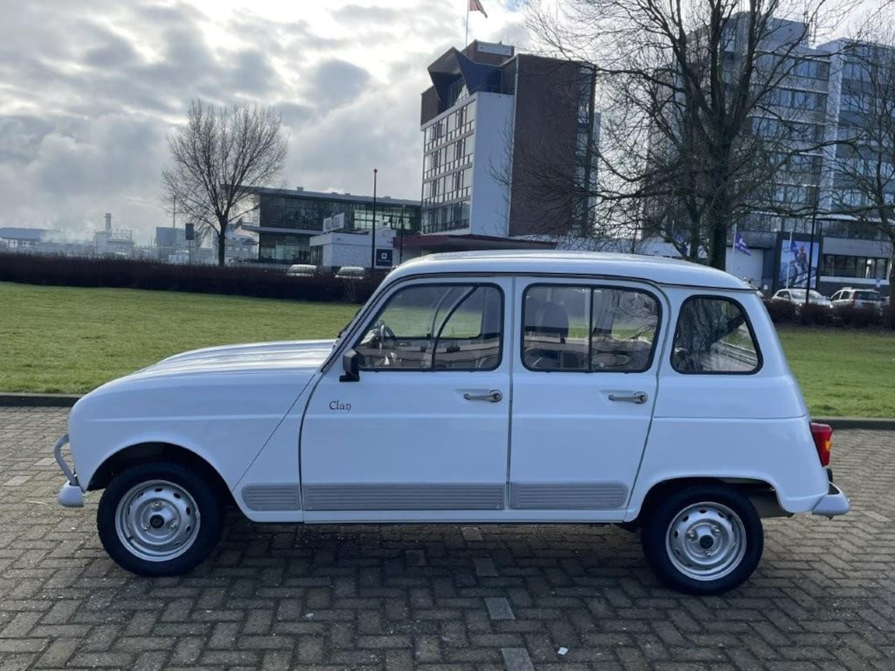 Renault 4 - GTL Clan 5-1992 - AutoWereld.nl