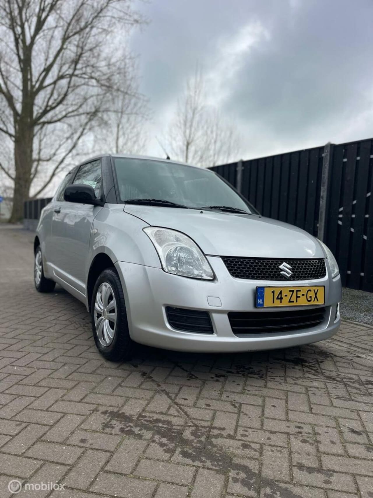 Suzuki Swift - 1.3 Base 1.3 Base - AutoWereld.nl