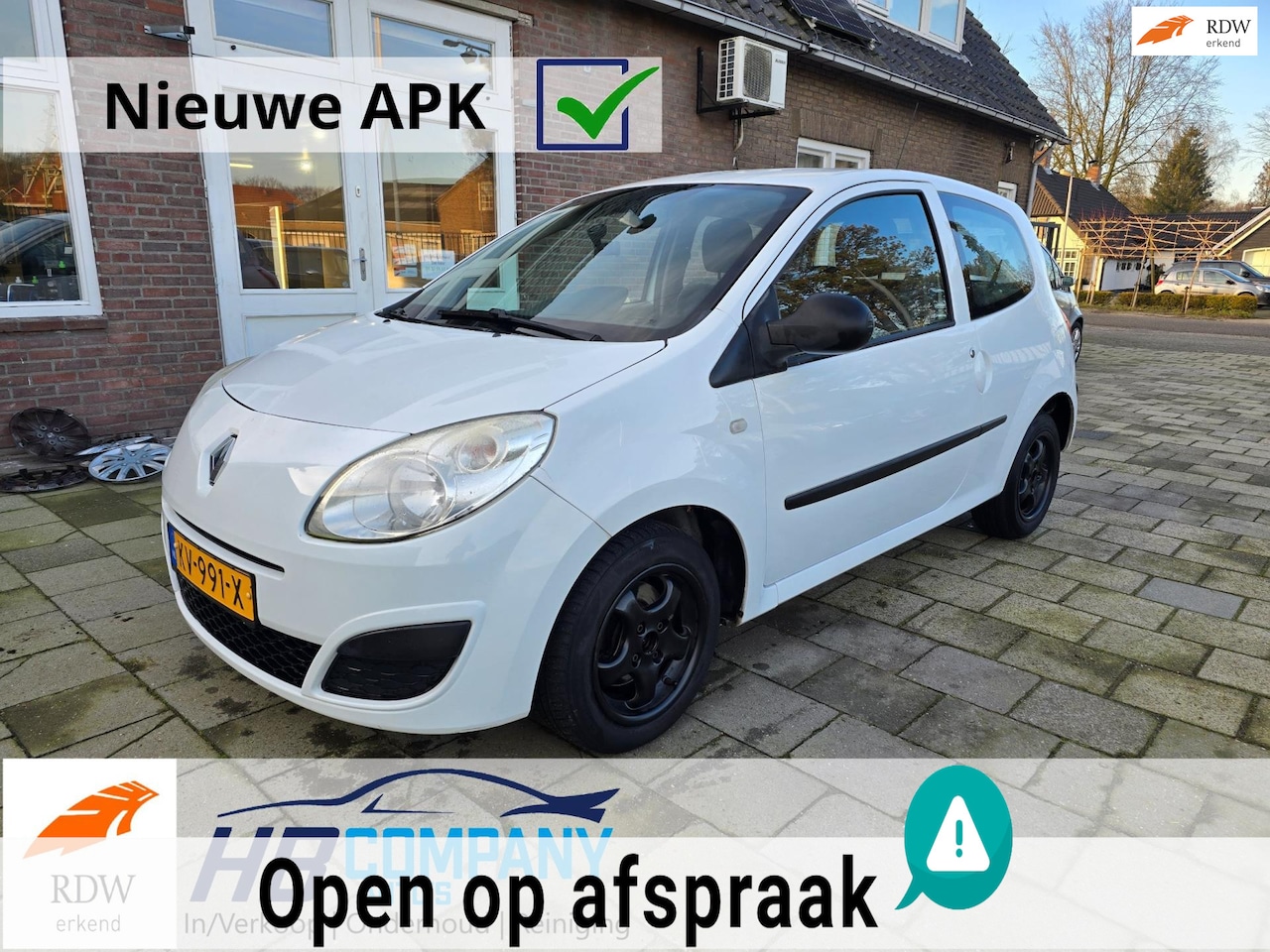 Renault Twingo - 1.2 Acces | Onderhouden | APK 28-01-2026 - AutoWereld.nl