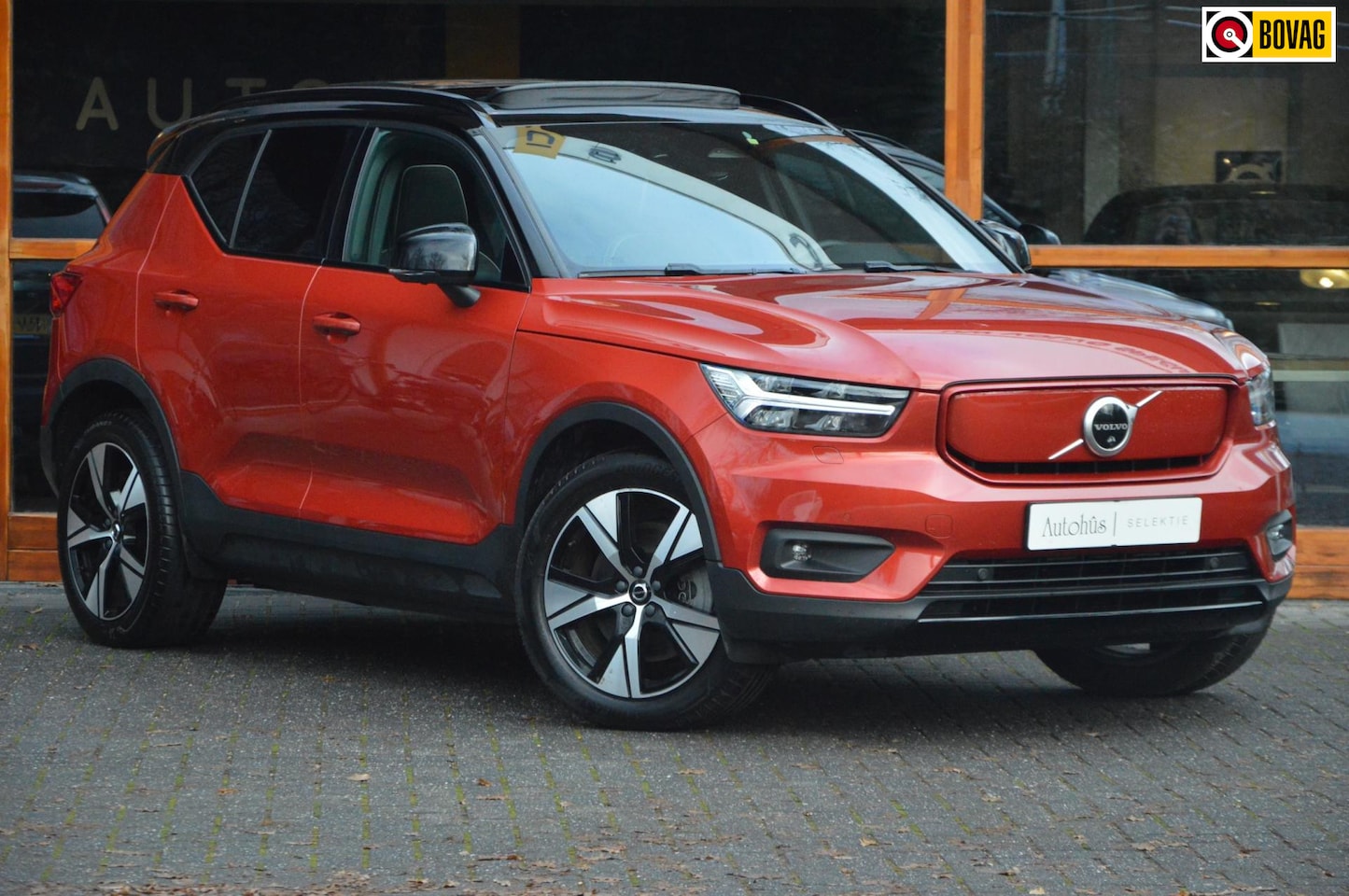 Volvo XC40 - P8 AWD | Panorama SchuifKantel | Stoel-Stuurverwarming | 360° Camera | Pilot assist | Appl - AutoWereld.nl