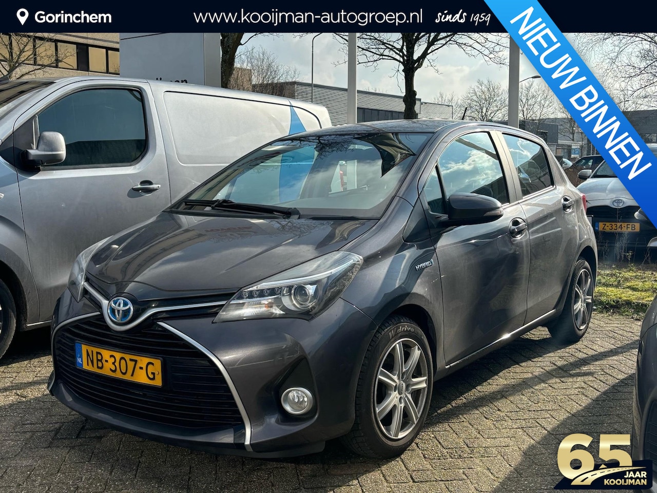 Toyota Yaris - 1.5 Hybrid Trend | Net binnen! | Zomer en winterset | Navi | Toyota garantie tot 2027! - AutoWereld.nl