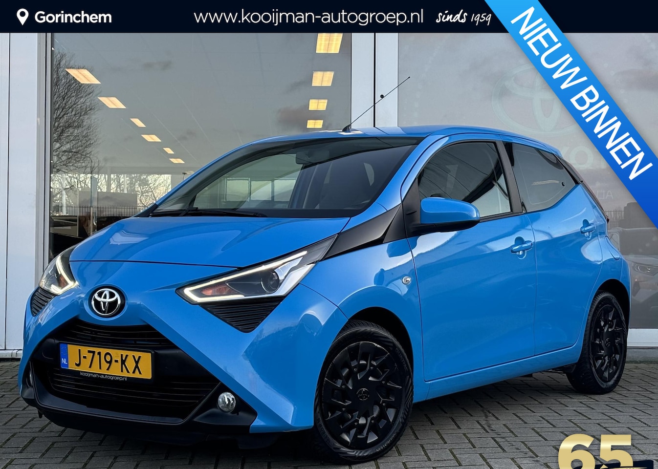 Toyota Aygo - 1.0 VVT-i x-play | Navi | Cruise Control | Trekhaak | Parkeersensoren | Camera | Supercomp - AutoWereld.nl