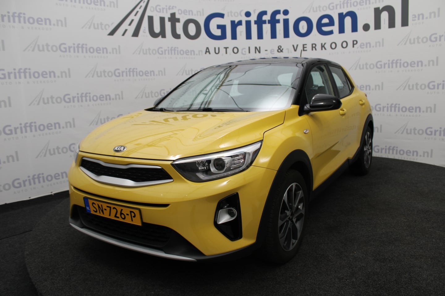 Kia Stonic - 1.0 T-GDi ComfortPlusLine Navigator keurige SUV met trekhaak - AutoWereld.nl