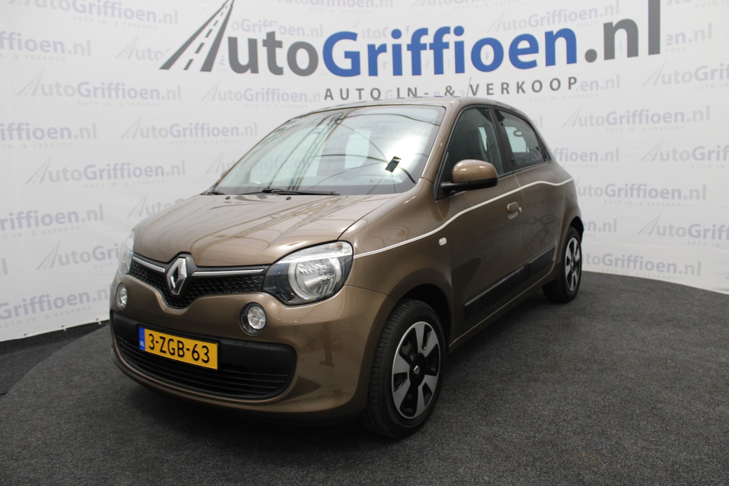 Renault Twingo - 1.0 SCe Expression nette 5-deurs met airco - AutoWereld.nl