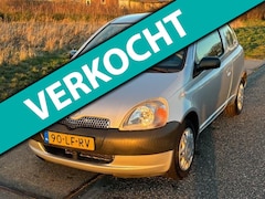 Toyota Yaris - 1.0 VVT-i 3-Drs Stuurbekrachtiging Audio/CD ABS Colorpakket Airbag bestuurder EBD Getint g