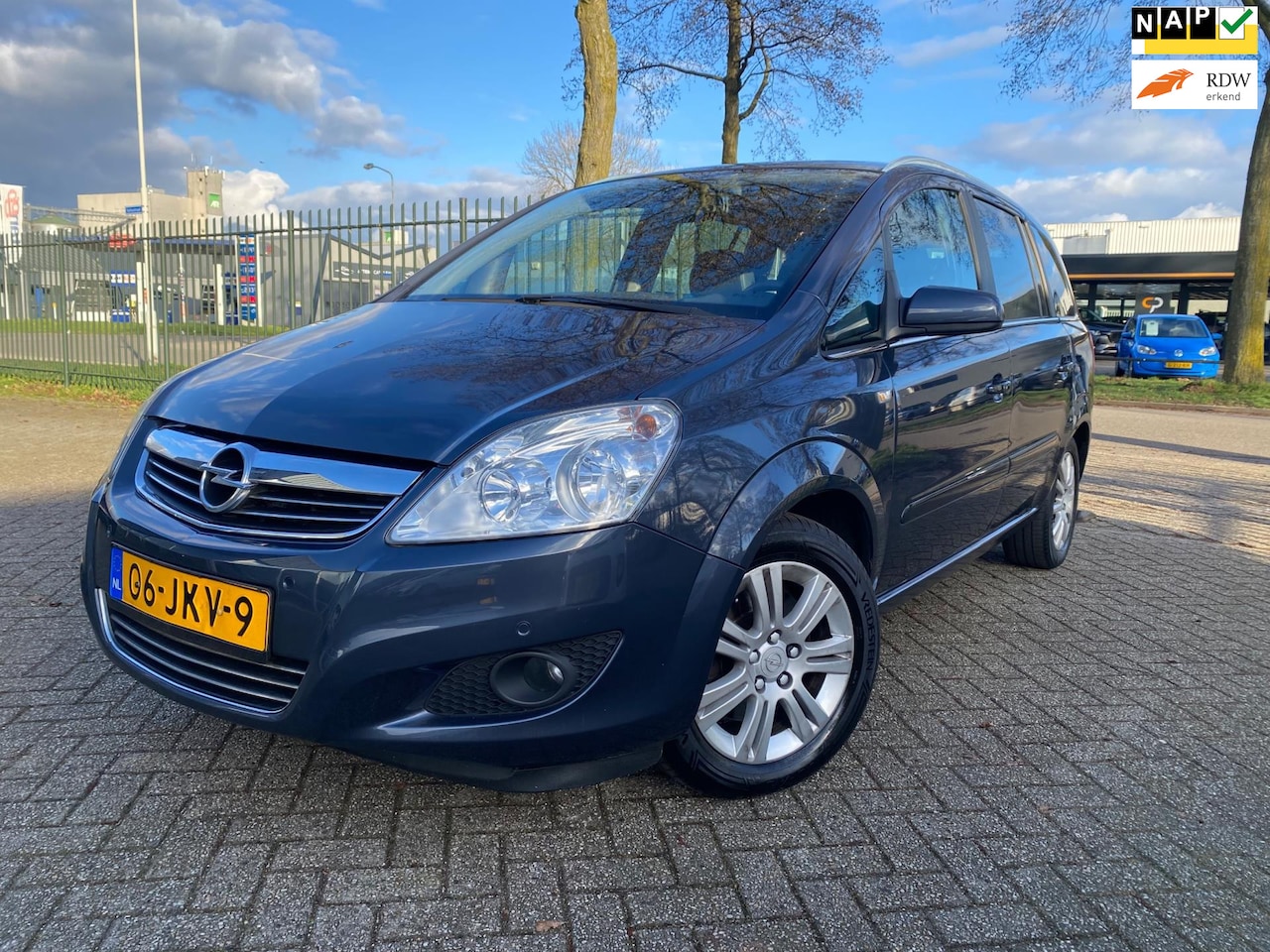 Opel Zafira - 2.2 Cosmo Cruise Navi Tel Trekhaak Km 94539 - AutoWereld.nl