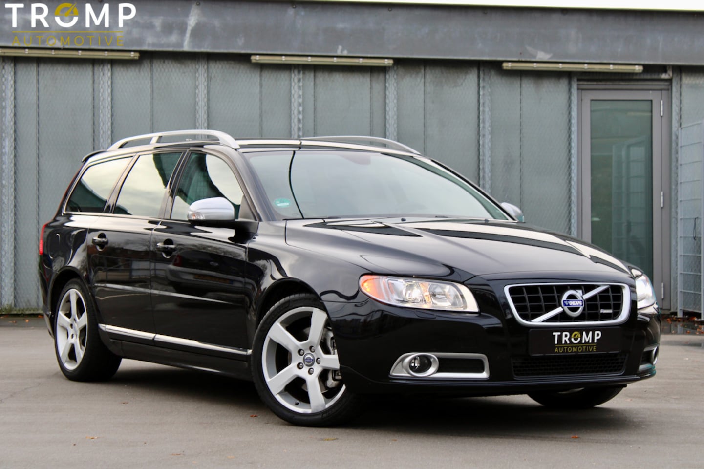 Volvo V70 - 2.0T R-Design | Origineel NL | Netjes! | Automaat! - AutoWereld.nl