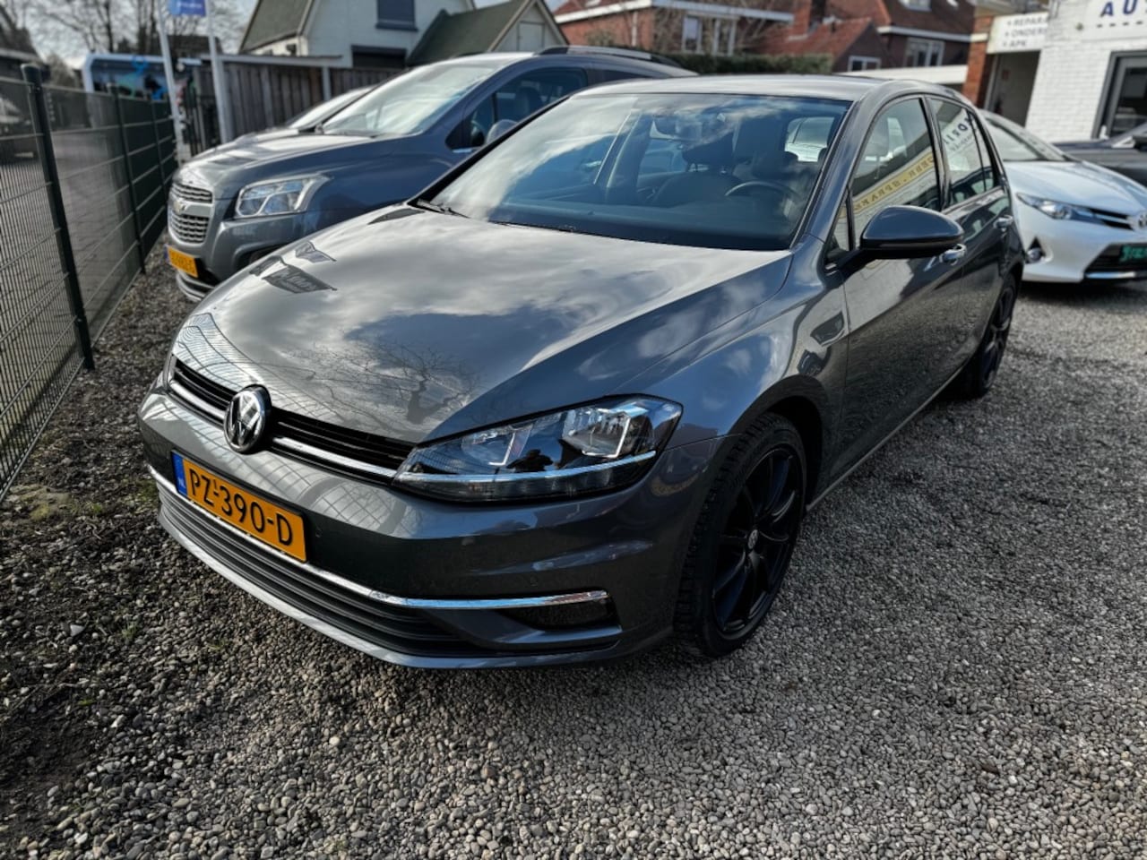 Volkswagen Golf - 1.0 TSI CL BNS automaat dsg 7 - AutoWereld.nl