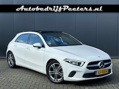 Mercedes-Benz A-klasse - A 180 Aut. 1e eigenaar P-dak Sfeerlicht Leder LED Camera NL-auto