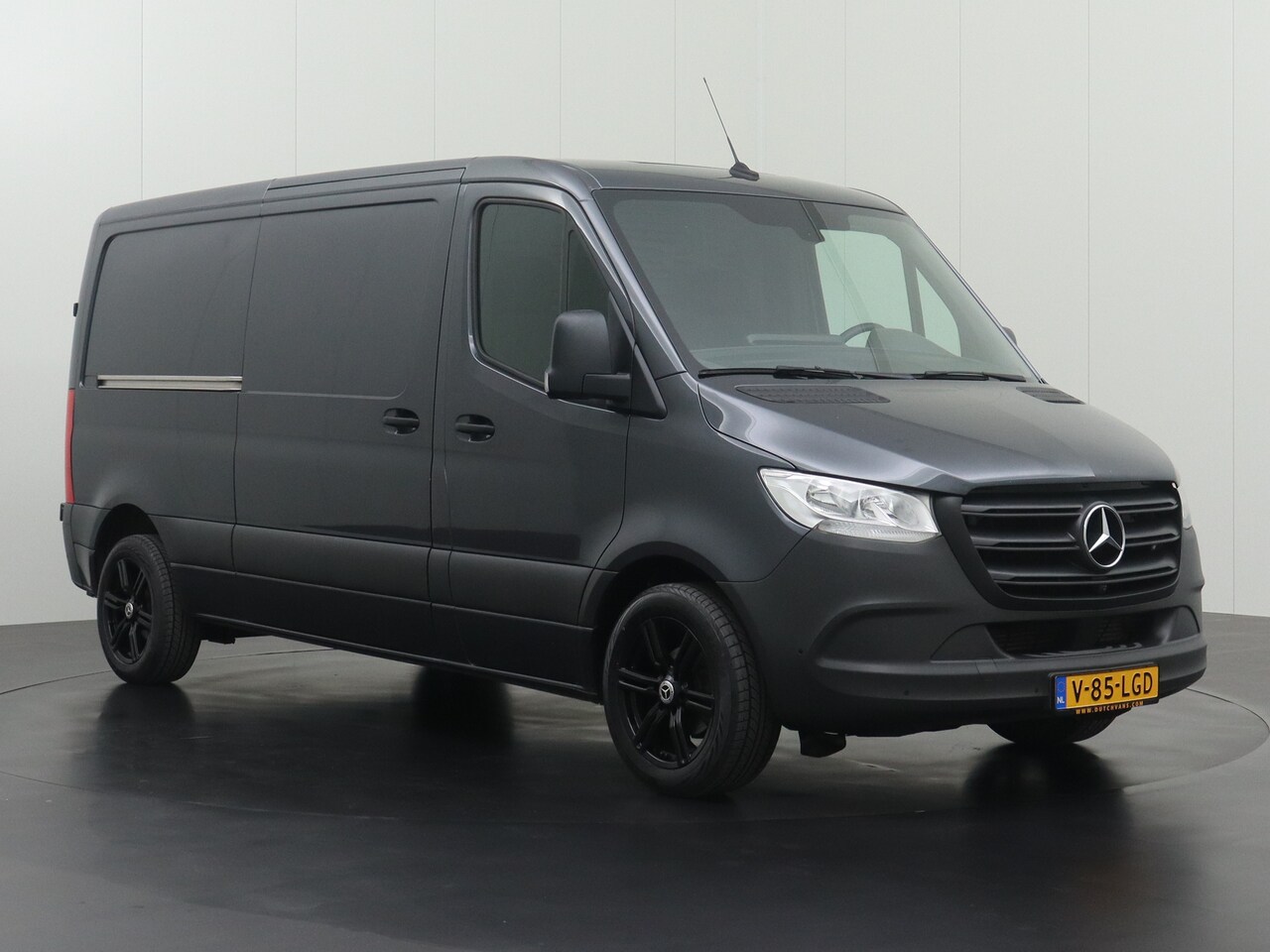 Mercedes-Benz Sprinter - 214CDI L2H1 | 2xSchuifdeur | Navigatie | Camera | 3-Persoons | Trekhaak - AutoWereld.nl