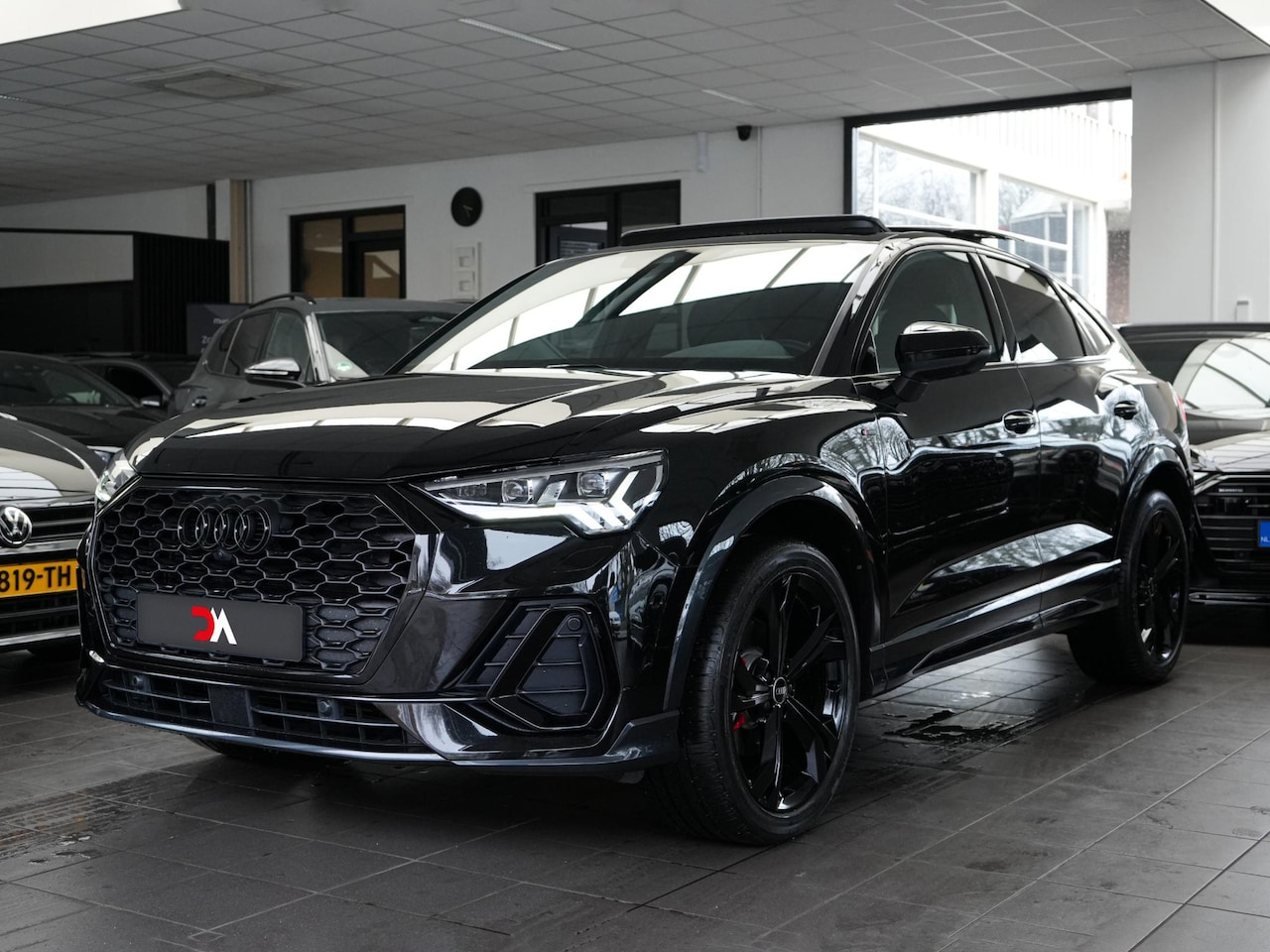 Audi Q3 Sportback - 35 TFSI S Edition | 360° CAMERA | PANO | LED | S-LINE - AutoWereld.nl