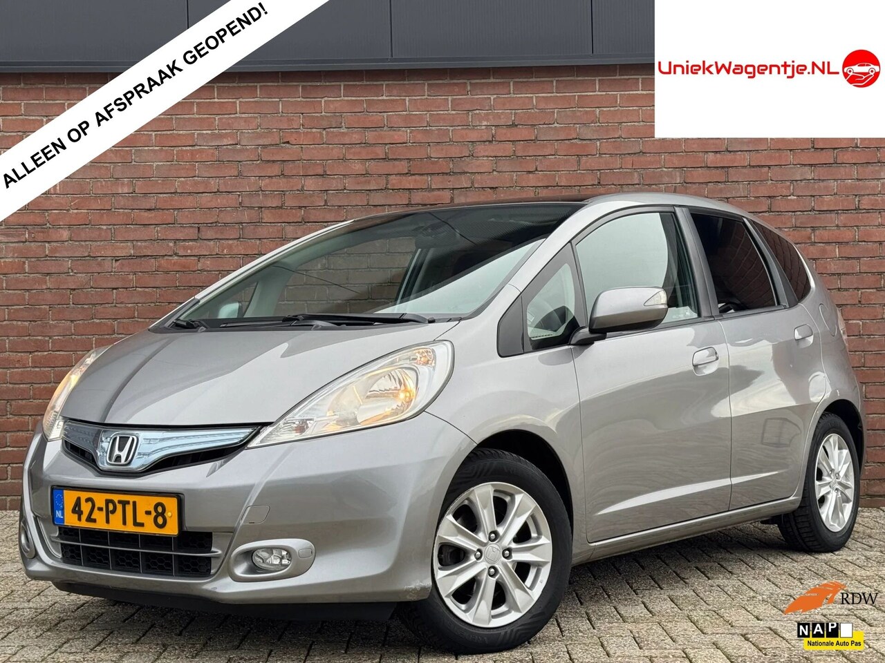 Honda Jazz - 1.4 HYBRID ELEGANCE | NL-AUTO! | DEALER OH! - AutoWereld.nl