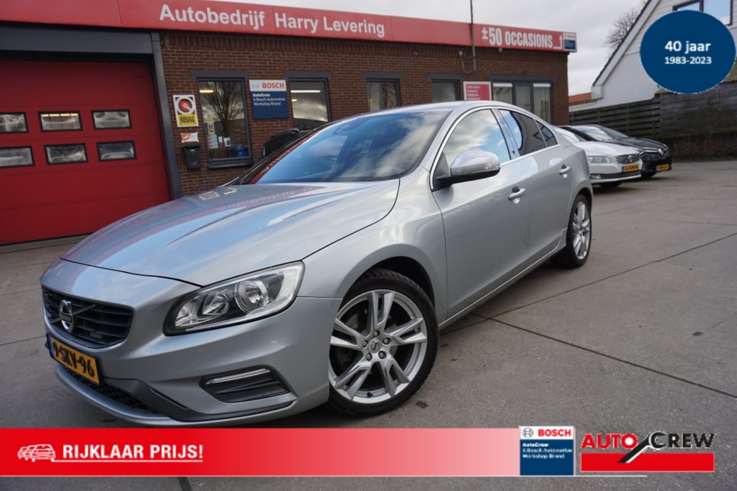 Volvo S60 - T3 150PK Powershift R-Design Navigatie - AutoWereld.nl