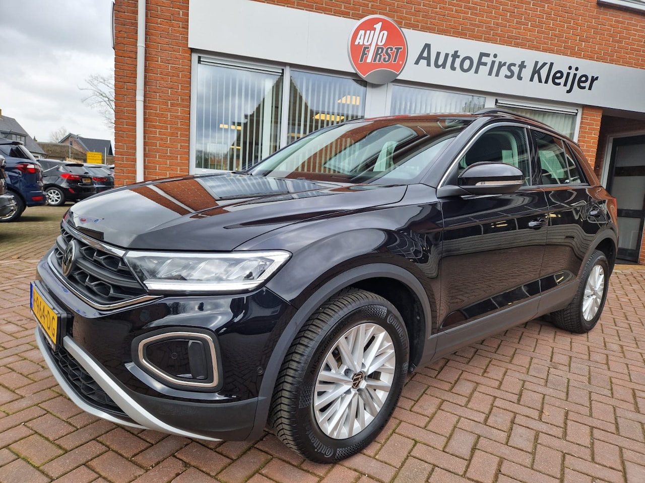 Volkswagen T-Roc - 1.0 TSI Life Business 1.0 TSI 110pk Life Business - AutoWereld.nl