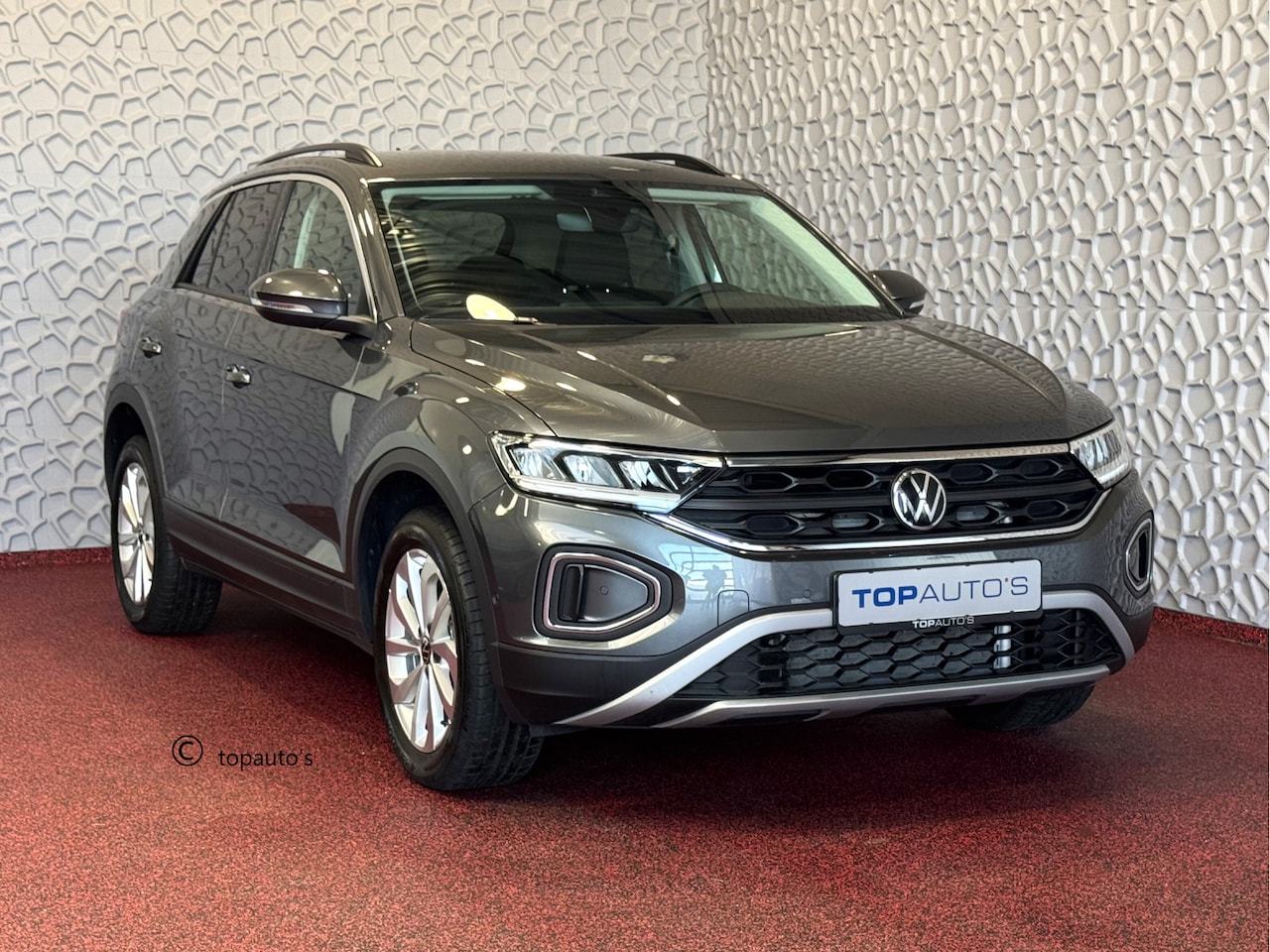 Volkswagen T-Roc - 1.5 TSI 150PK EVO ADAP.CRUISE LED VIR.COCKPIT CAMERA STOEL.VERW. 17''LMV KEYLESS 03/2024 7 - AutoWereld.nl