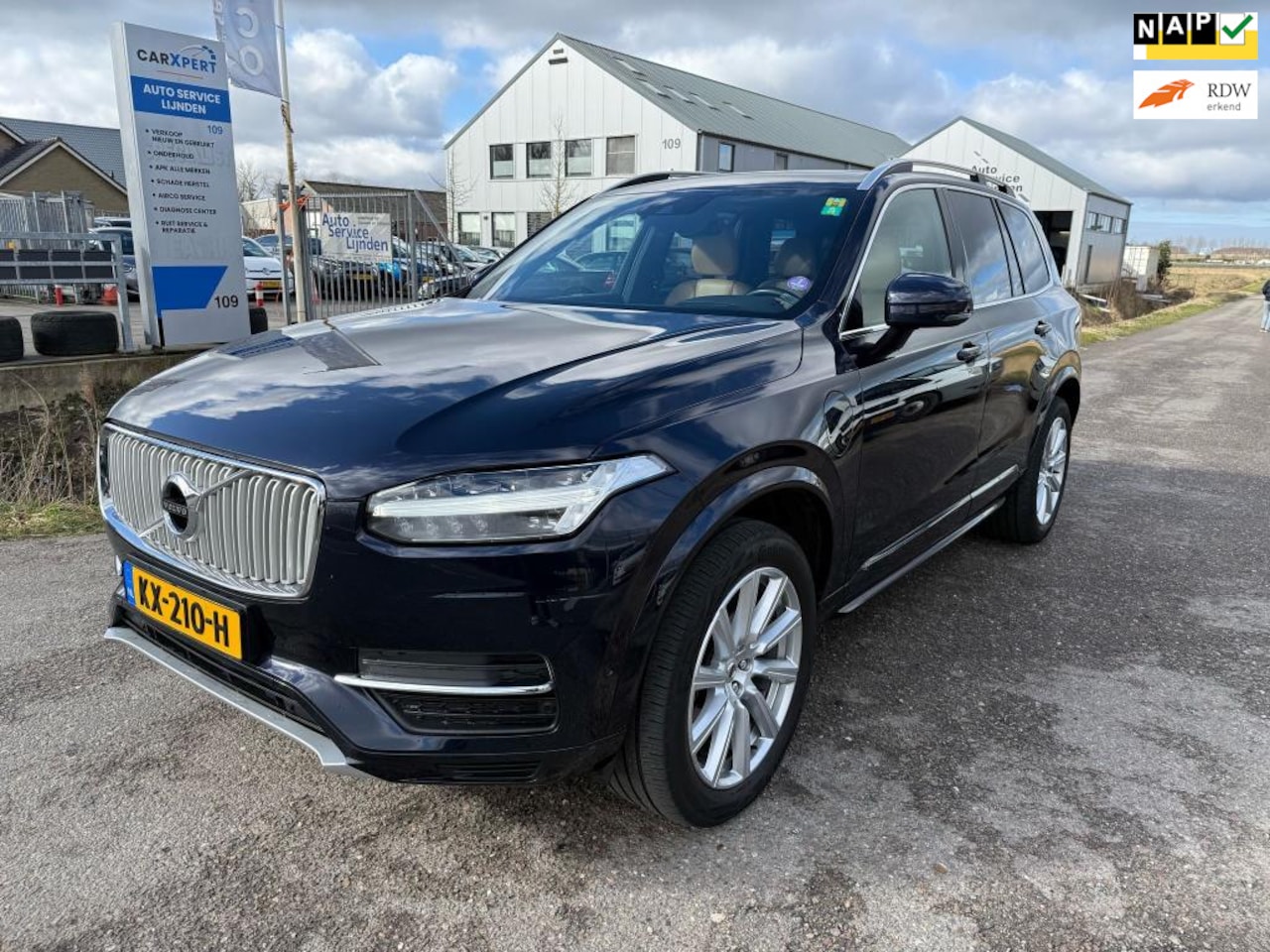 Volvo XC90 - 2.0 T8 Twin Engine AWD Momentum 2.0 T8 Twin Engine AWD Momentum - AutoWereld.nl