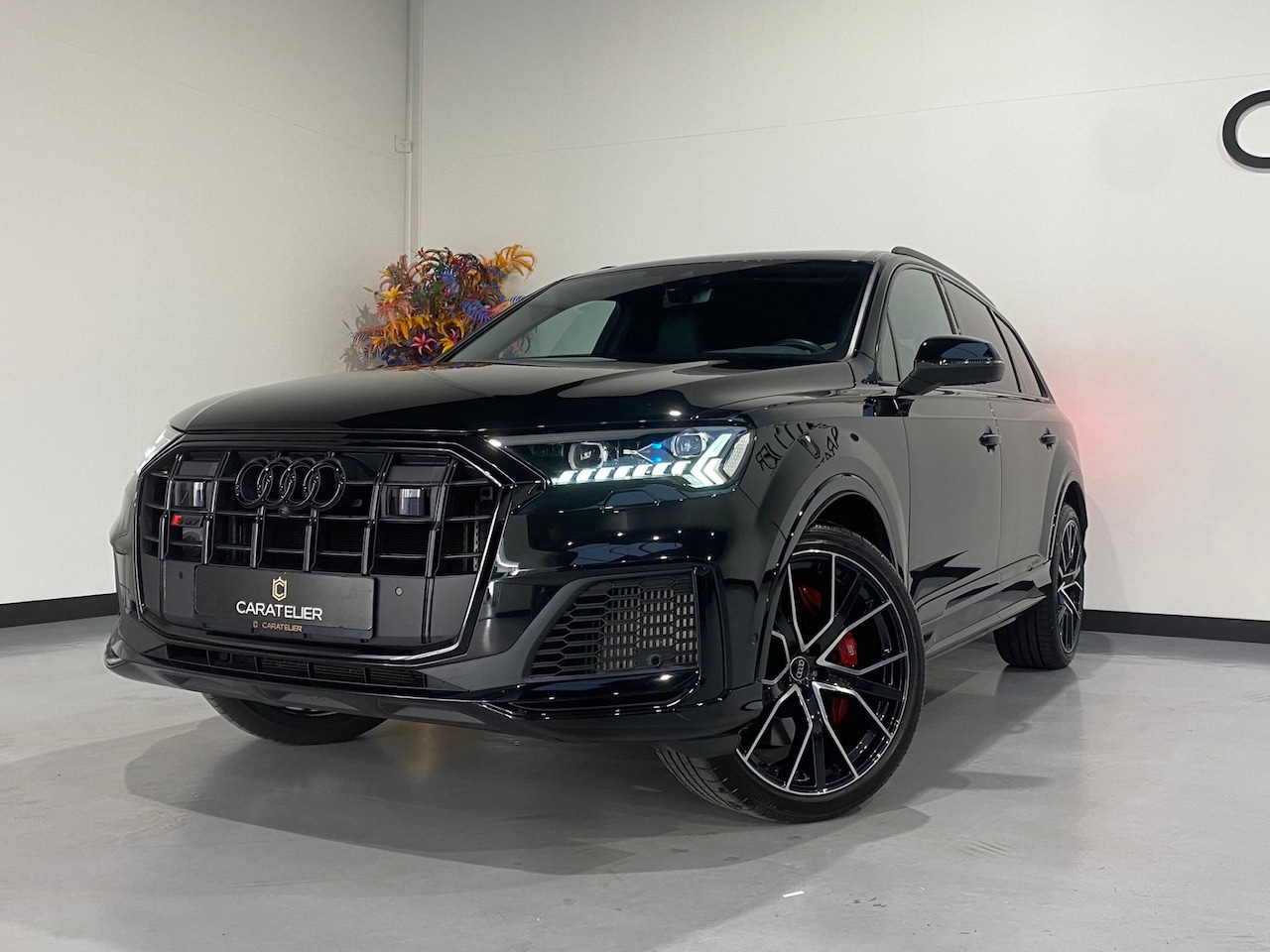 Audi SQ7 - 4.0 TFSI GRIJS Kenteken / Pano / Trekhaak / Carbon / Ex BTW - AutoWereld.nl