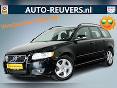 Volvo V50 - 1.6 D2 Business Edition / Bi-Xenon / Clima / Cruisecontrol / Bluetooth