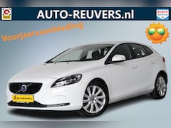 Volvo V40 - 1.6 T3 Momentum / Xenon / Navi / Cruisecontrol / Cam / Trekhaak