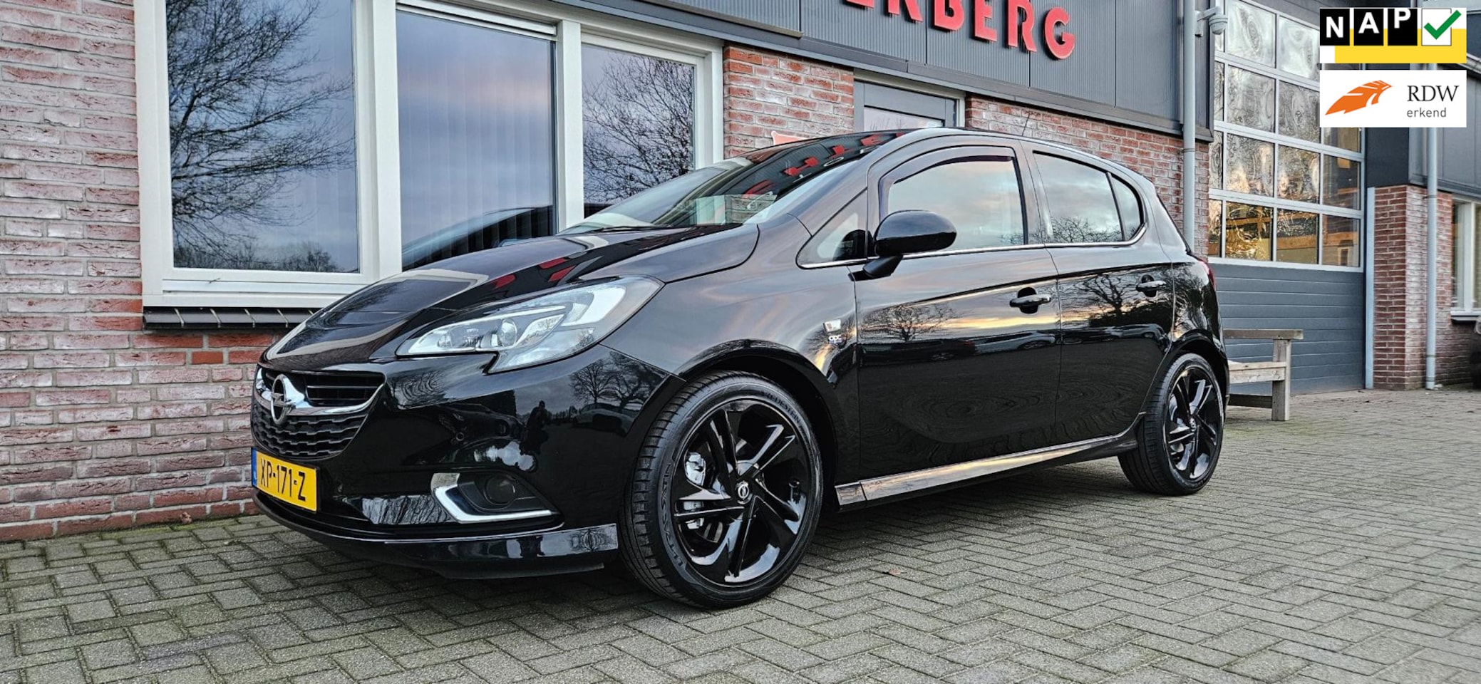 Opel Corsa - 1.0 Turbo Innovation OPC Line! Xenon! 17INCH! Navigatie! Camera! Leuke/Nette Auto! - AutoWereld.nl