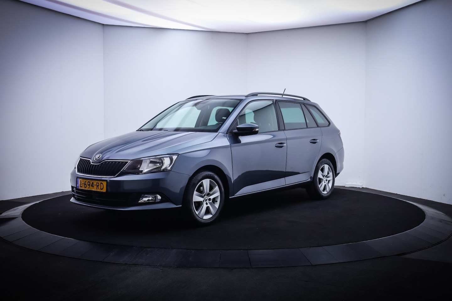 Skoda Fabia Combi - 1.2TSI Active AIRCO/CRUISE/BLUETOOTH/TREKHAAK/PDC/LMV - AutoWereld.nl