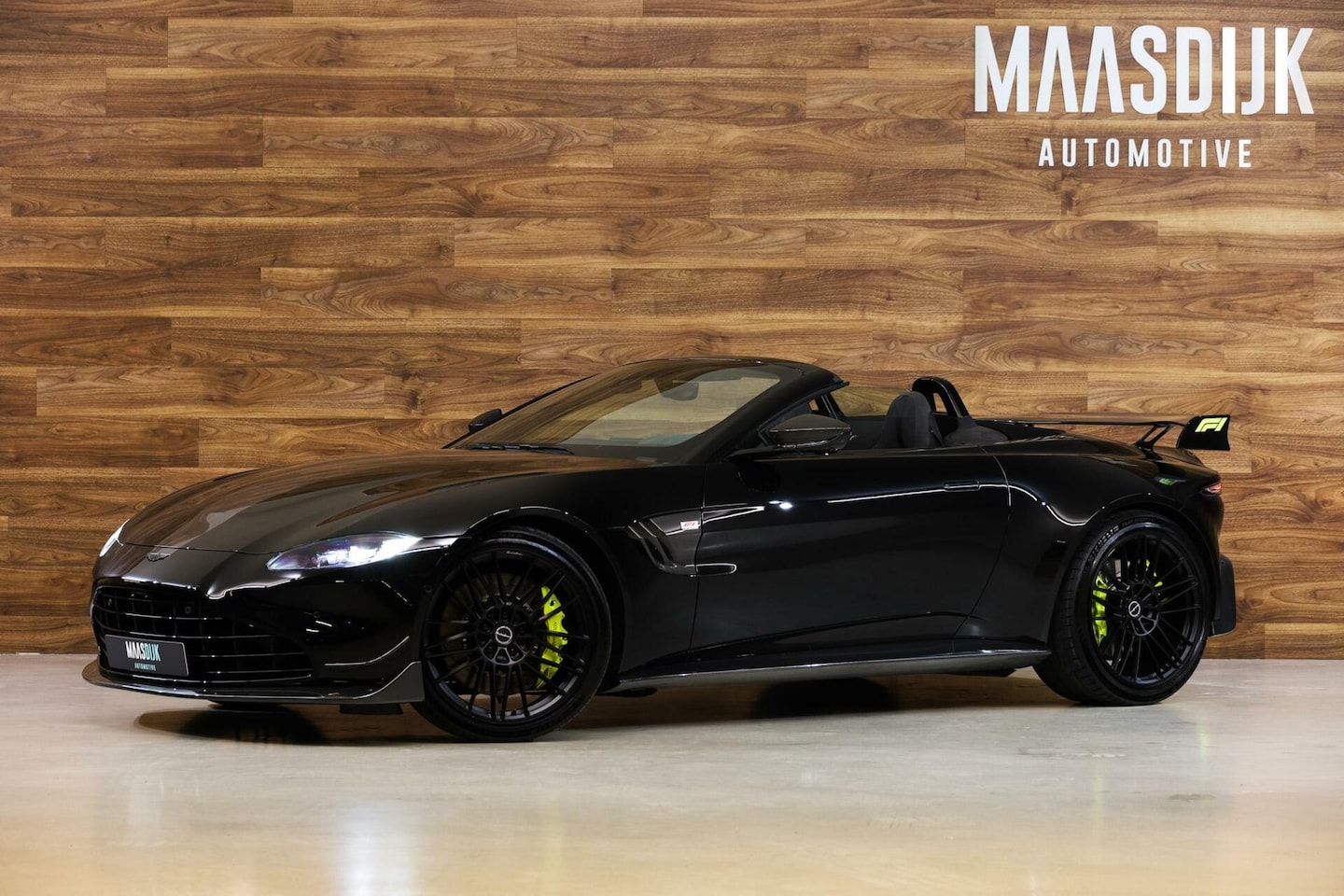 Aston Martin V8 Vantage Roadster - 4.0 F1 Edition|PPF|Carbon| - AutoWereld.nl