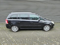 Opel Zafira - 1.8 Executive