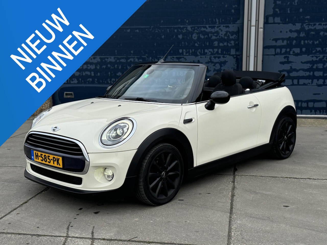 MINI Cabrio - Mini 1.5 Cooper Chili Serious Business NIEUWE MOTOR / LEDER / LED / NAVI / N.A.P - AutoWereld.nl