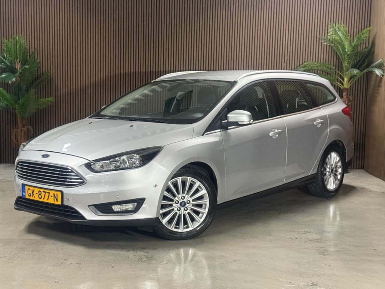 Ford Focus Wagon - 1.0 Titanium Edition 1.0 Titanium Edition - AutoWereld.nl