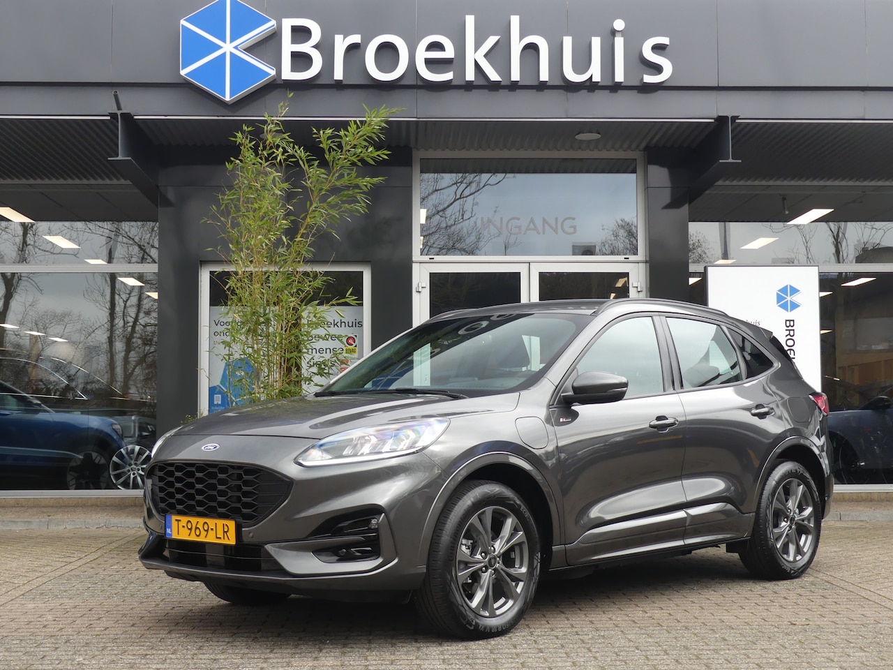 Ford Kuga - 2.5 PHEV 225PK ST-Line | NAVI | PARKEERSENSOREN | CAMERA | 18'' LMV | - AutoWereld.nl