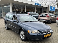 Volvo V70 - 2.4 Momentum NIEUW Prins LPG systeem met 2 jaar garantie