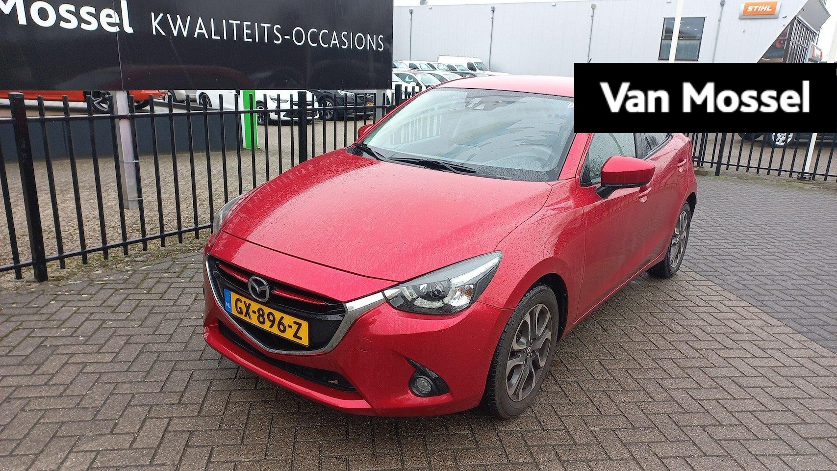 Mazda 2 - 1.5 Skyactiv-G GT-M | Navigatie | Parkeer camera | LM velgen | parkeer sensoren - AutoWereld.nl