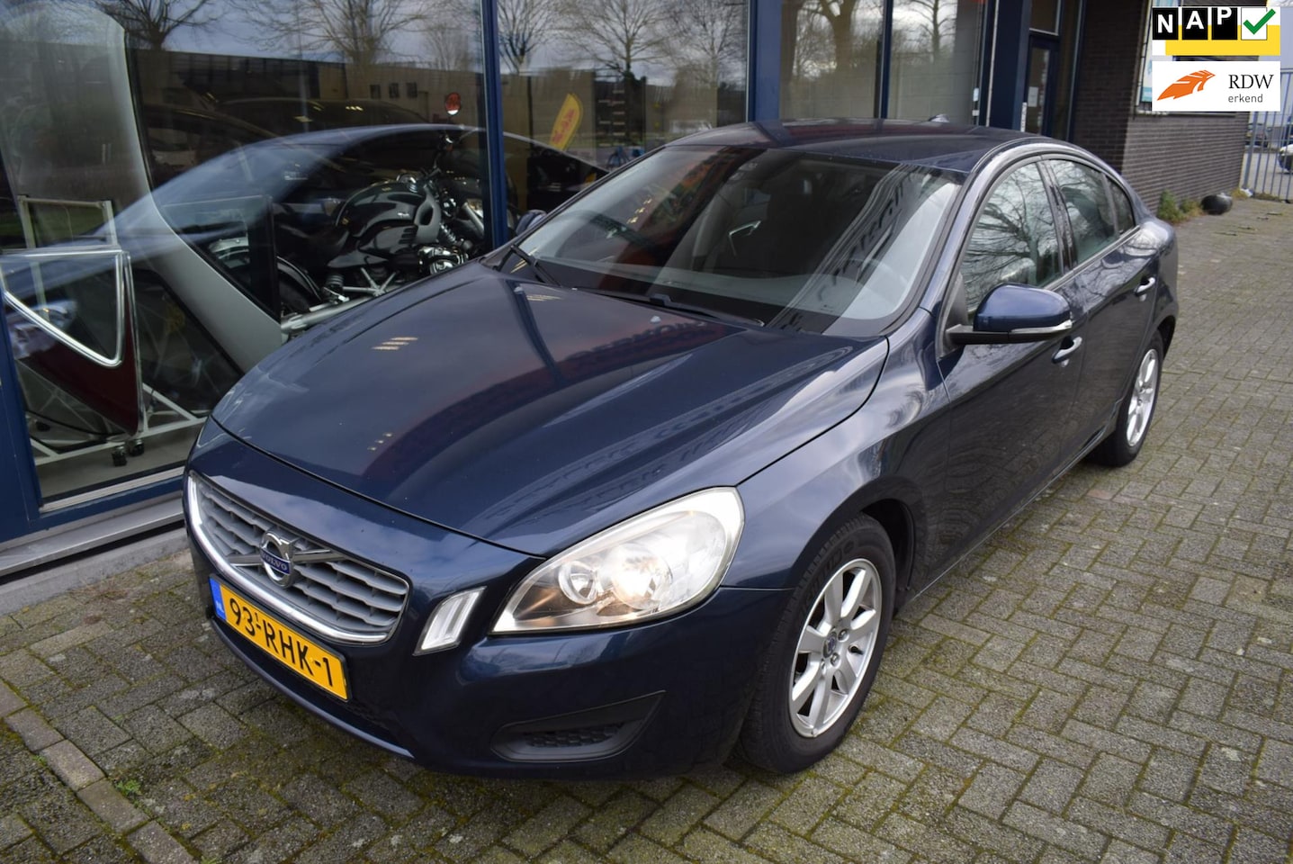 Volvo S60 - 1.6 T3 Kinetic 1.6 T3 Kinetic - AutoWereld.nl