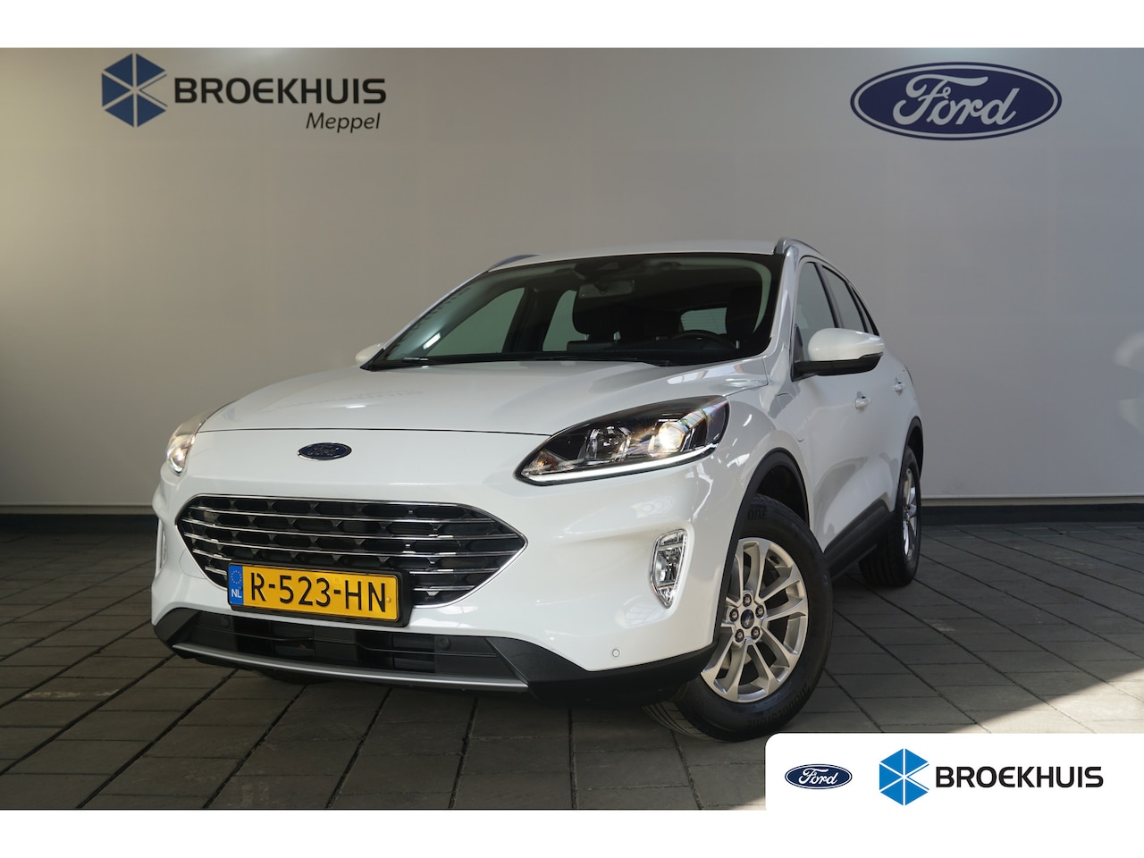 Ford Kuga - 2.5 PHEV Titanium | Achteruitrijcamera | Cruise control | Dab - AutoWereld.nl