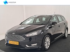 Ford Focus - 1.5 150pk Titanium / Navigatie / ECC / PDC / NAP