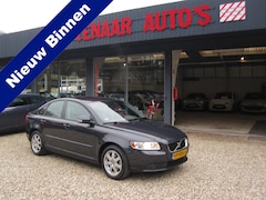 Volvo S40 - 1.6 Edition I zeer mooi met trekhaak apk 30-10-2025