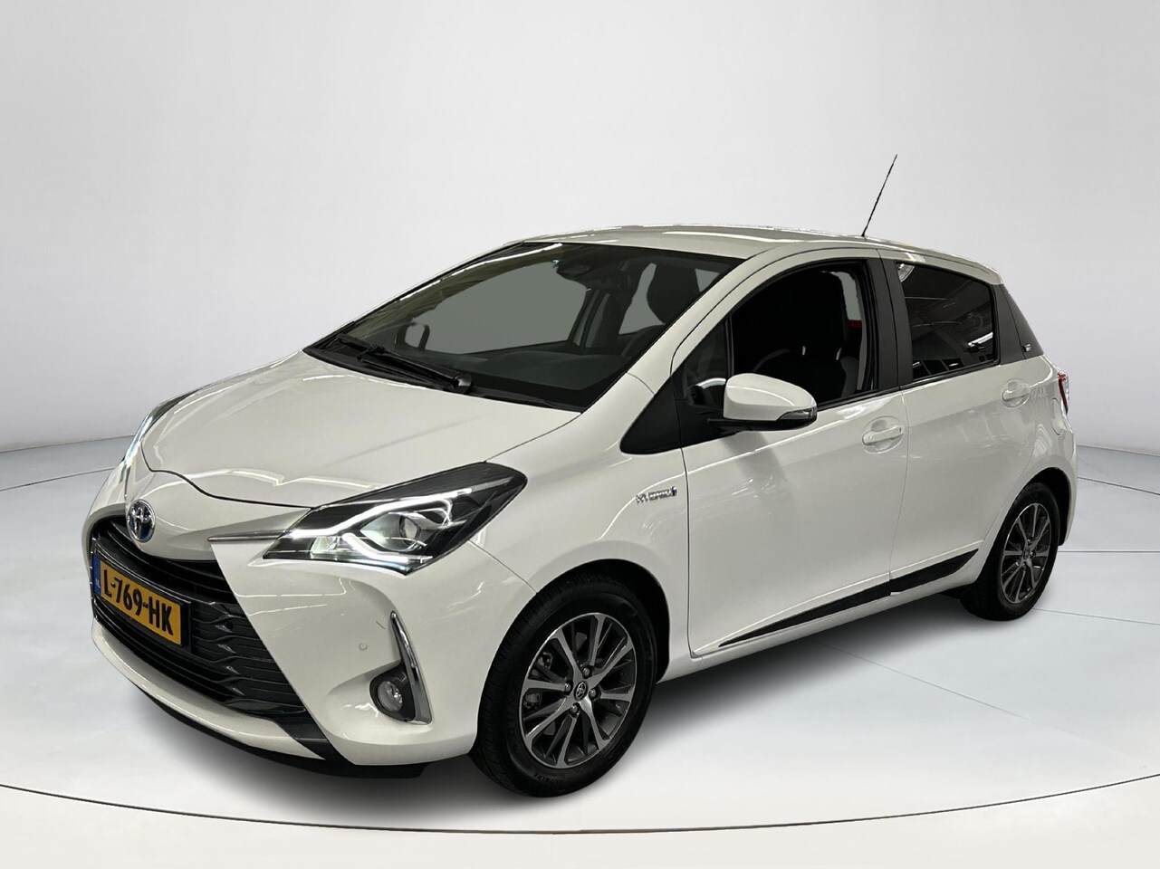 Toyota Yaris - 1.5 Hybride Y20 Exclusive Edition - AutoWereld.nl