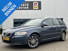 Volvo V50 - 2.0 Sport AIRCO CRUISE NAV TREKHAAK