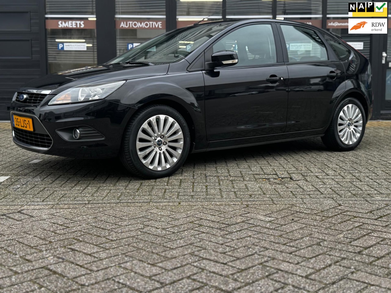 Ford Focus - 1.8 Limited 1.8 Limited, Trekhaak,Navi,Climaatcontrol - AutoWereld.nl