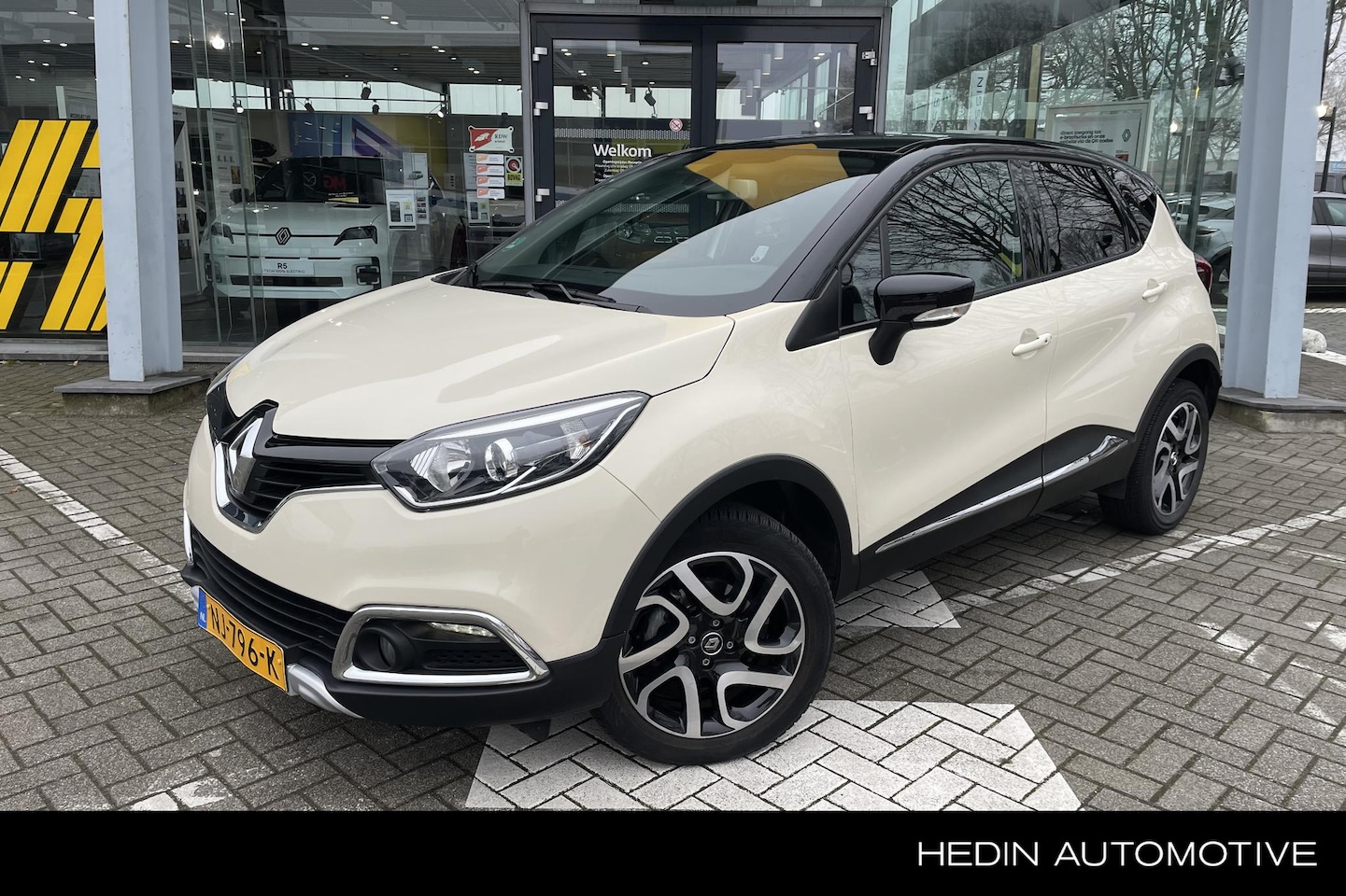 Renault Captur - 1.2 TCe Xmod 120PK 1e eig., Leder, Nav, Cruise, Airco, Camera - AutoWereld.nl