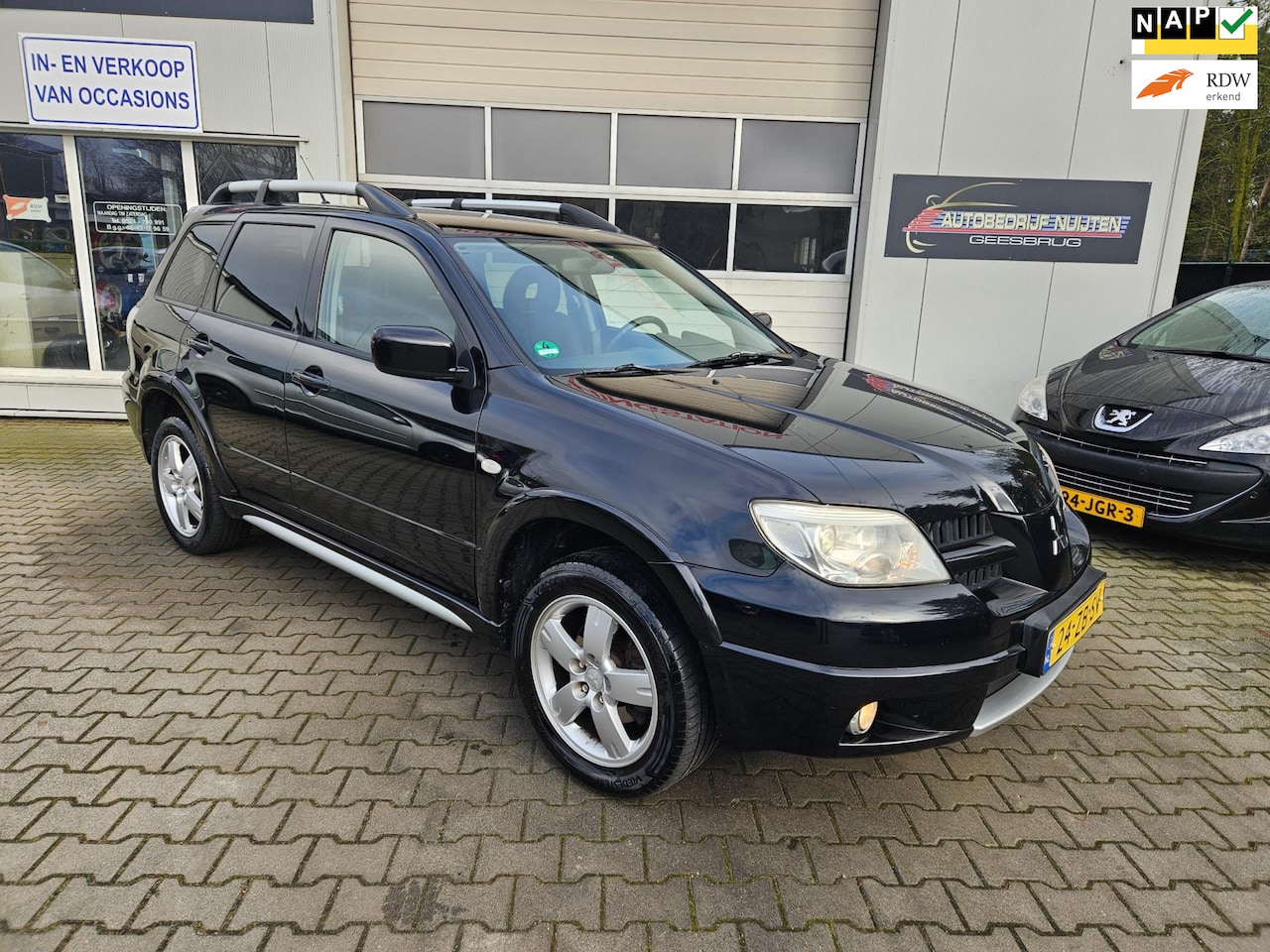 Mitsubishi Outlander Sport - 2.4 Invite Scott 4WD TREKHAAK..AUTOMAAT - AutoWereld.nl