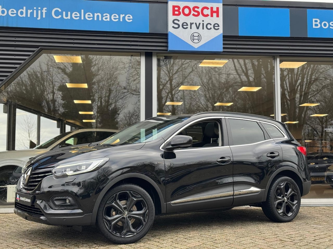 Renault Kadjar - TCe 160 EDC Black Edition Pano / Navi / Camera / LM velgen - AutoWereld.nl