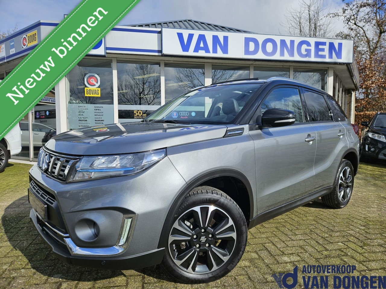 Suzuki Vitara - 1.4 Boosterjet Style Smart Hybrid | Trekhaak | Panoramadak - AutoWereld.nl